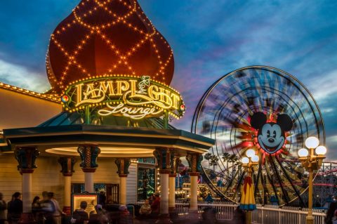 Disneyland Park Lamplight lounge, Los Angeles