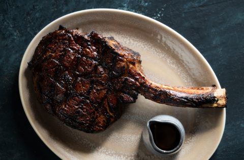 6head tomahawk steak-seagrass