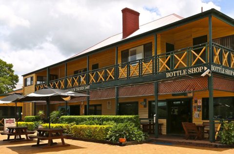 Tumbulgum Tavern, NSW