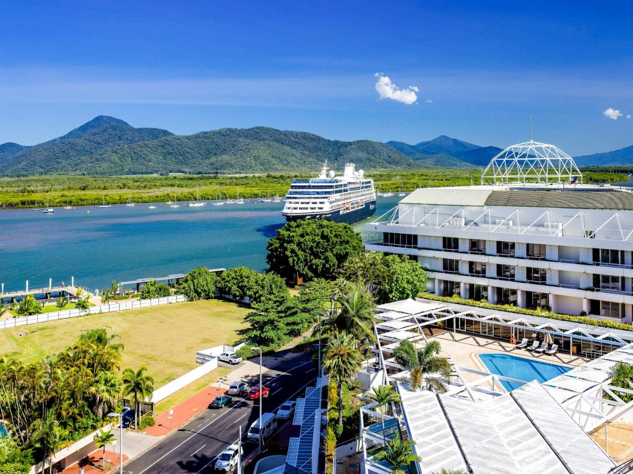 Pullman Reef Hotel Casino, Cairns