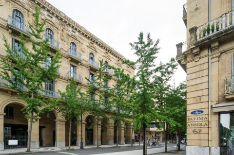 Hotel Arbaso Donostia exterior