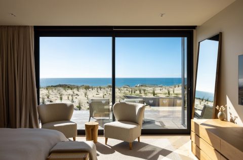 Take a helicopter to a world-class golf course