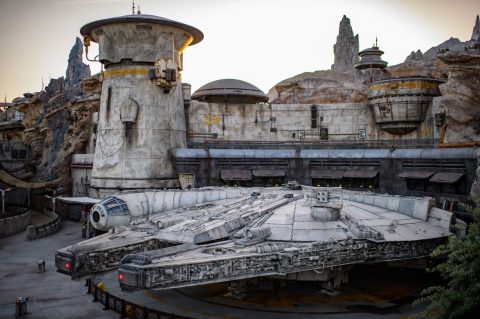 Star Wars: Galaxy's Edge Millennium Falcon