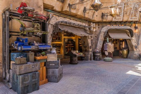 Star Wars: Galaxy's Edge Marketplace